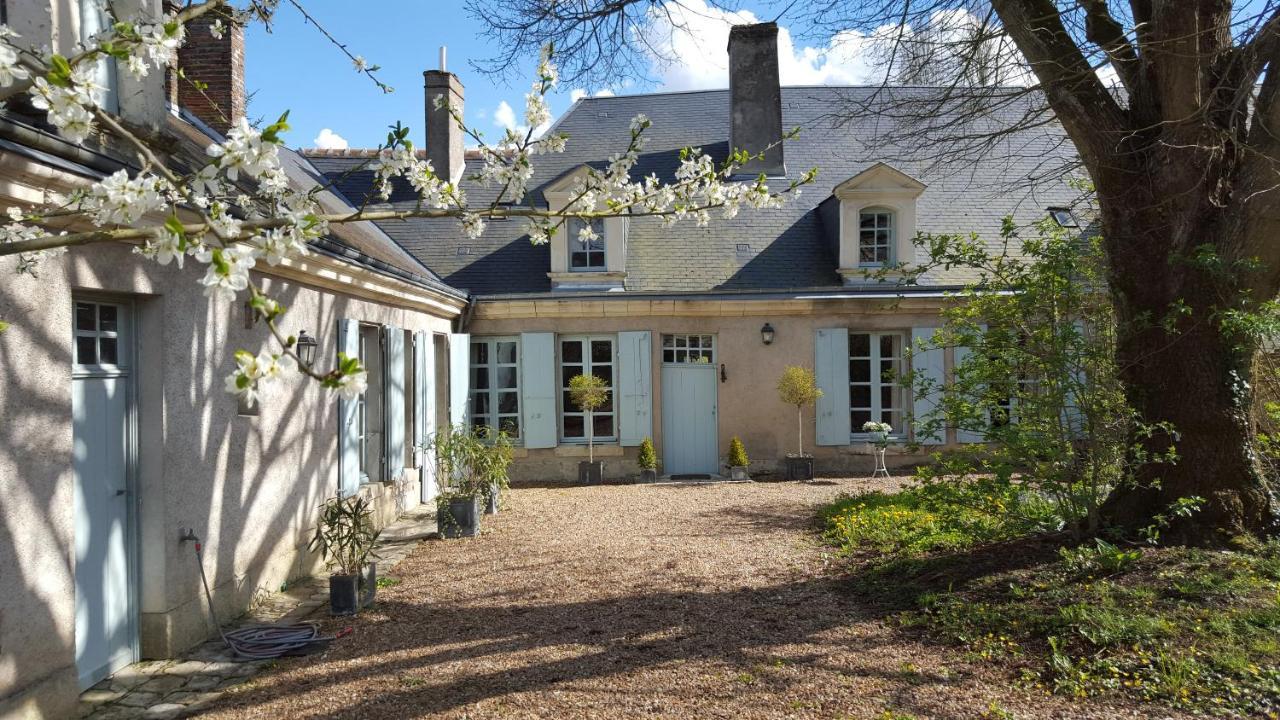 La Maison Celadon Prunay-Cassereau Buitenkant foto